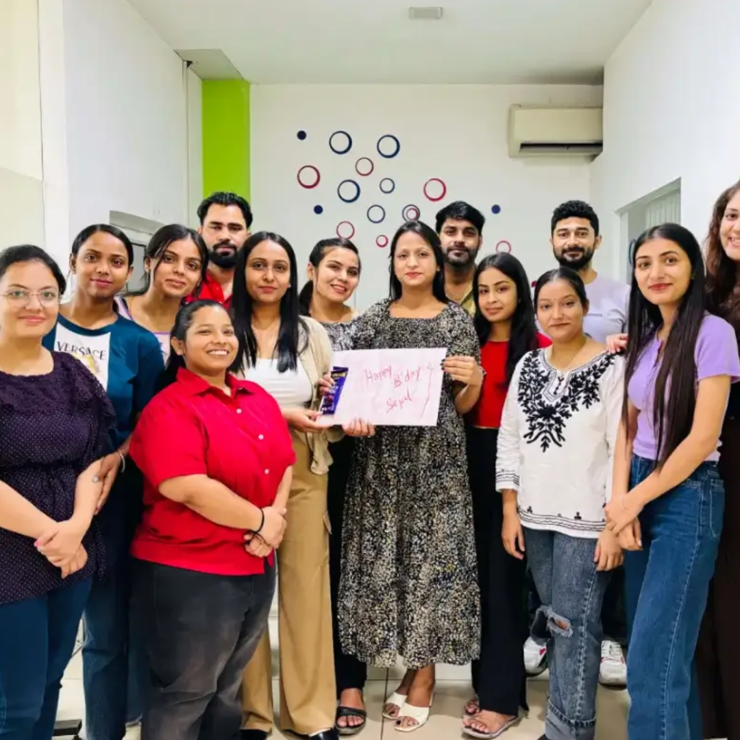 Tech training images of prologic tech school